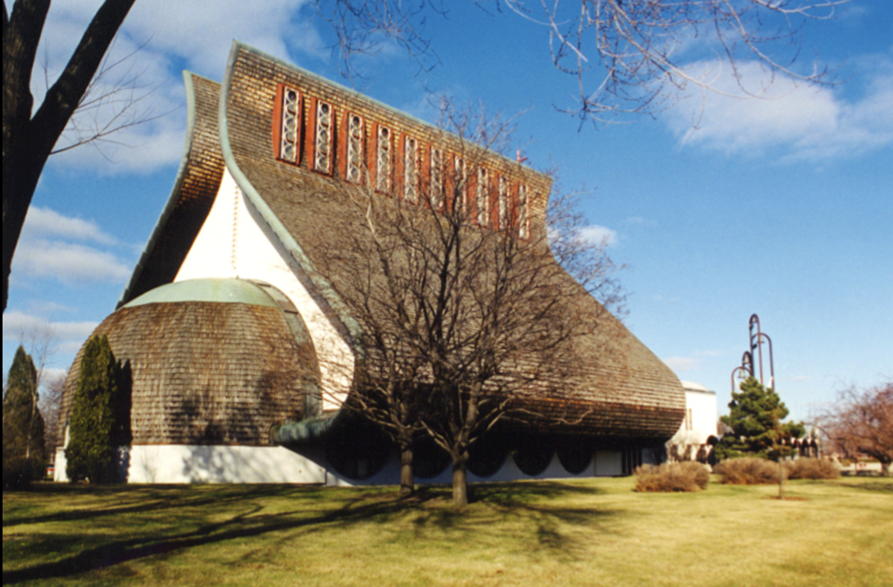 Église Notre-Dame-des-Champs, Repentigny. Crédit : Wojciech Dittwald 1998.